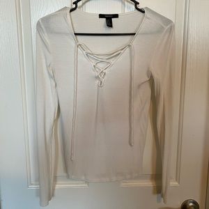 ⭐️ 3 for $20 ⭐️ Lace up long sleeve